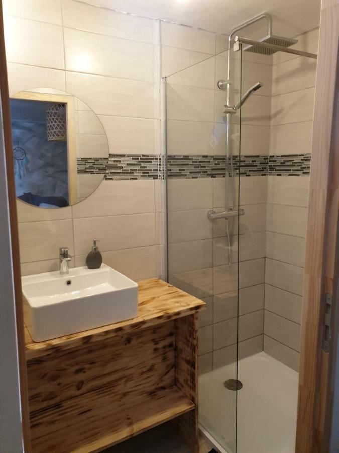 Ty Flour Di Lys Hotel Rochefort-en-Terre Ruang foto