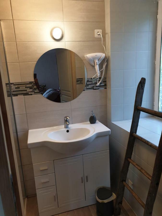 Ty Flour Di Lys Hotel Rochefort-en-Terre Bagian luar foto